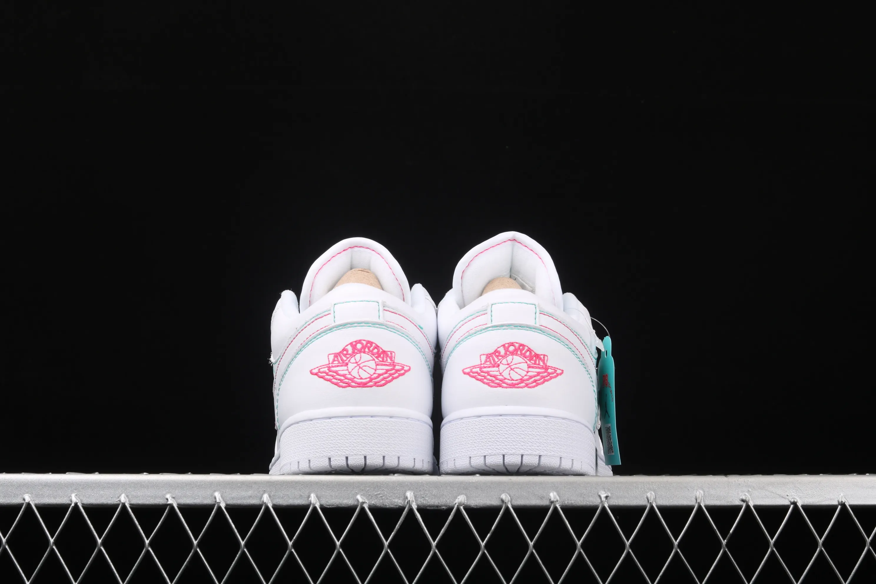All categories Air Jordan Jordan series basketball shoes Air Jordan 1 Low Air Jordan 1 Low GS "Pink" AJ1 Joe 1 low top pink and white 554723-101